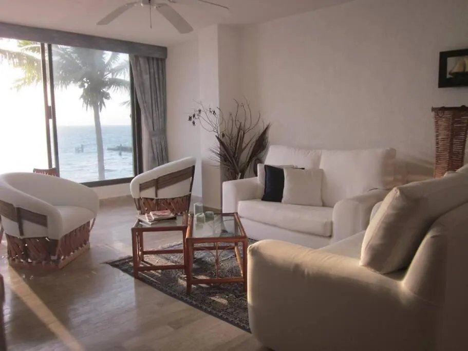 A La Orilla Del Mar Puerto Juarez Cancun Apartment