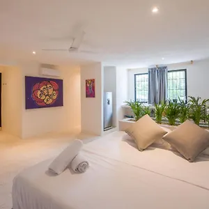  Apartment Art