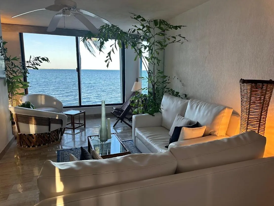 Apartment A La Orilla Del Mar Puerto Juarez Cancun